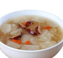 Braised Pear with Rock Sugar and Silver Ear Fungus