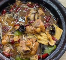 Spicy麻 Chicken in Brown Sauce