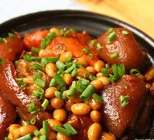 Soybean Pork Trotter Rice