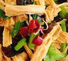 Wood Ear Mushroom and Tofu Skin Stir-fry