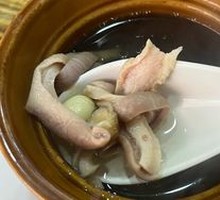 Pig's stomach soup