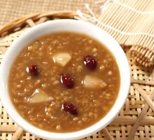 Barley, Red Date, and Chinese Yam Porridge