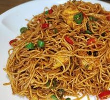 Egg Noodles with Bell Peppers