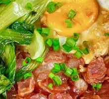 Guangdong-style Spare Ribs Clay Pot Rice