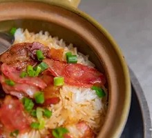 Cantonese腊味煲仔饭