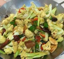Spicy Cauliflower in Hot Pot