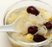 Tremella and Red Date Porridge