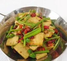Spicy Pot-Braised Tofu with Leaves