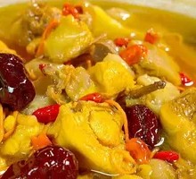 Spicy and Fragrant Medicinal Chicken Soup