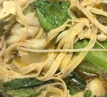 Bamboo Pot Knife-Sliced Noodles