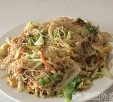 Fried Rice Noodles with Egg