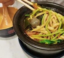 Green Wonderland Spinach Potato Noodles