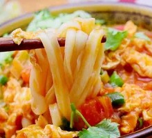 Egg Noodles with Scrambled Eggs