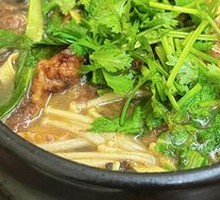 Crispy Pork in Clay Pot