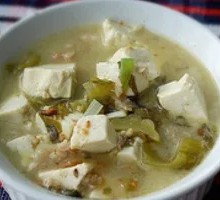 Sour Cabbage and Tofu Soup