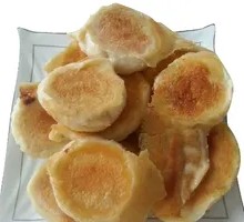 Beef and Vermicelli Pan-Fried Buns