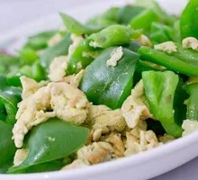 Green Pepper and Egg Fried Rice