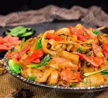 Pork Tenderloin and Egg Fried Rice Noodles