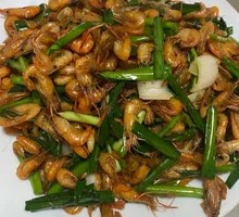 Stir-fried River Shrimp with Leeks
