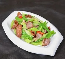 Stir-fried Celery with Preserved Pork