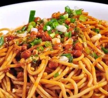 Hot Dry Noodles with Tofu, Egg, and Niu Feng Jun Chang