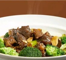 Braised Sea Cucumber with Green Onion