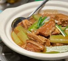 Xinyang Stewed Pork in Clay Pot