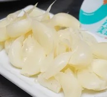 Sweet Pickled Garlic