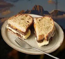 Grilled Beef Sandwich