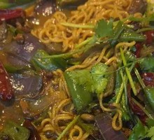 Juicy Ramen Stir-Fried Chicken