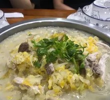 Braised Pork Bone with Sour Cabbage