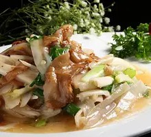 Lotus Root Stir-Fried with Pork Slices