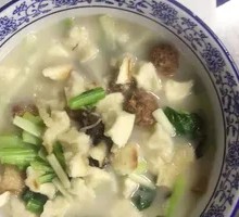 Three Delicacies Noodles in Soup