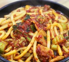 Chicken Sauce Fried Rice Noodles