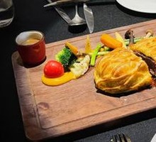 Wellington Steak