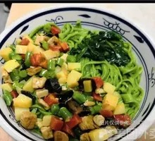 Vegetarian Sauté Noodles with Spinach