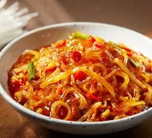 Sour Radish Stir-Fried Noodles