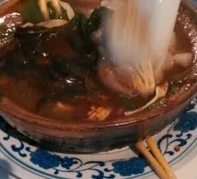 Clay Pot Rice Noodles with Blood Curd