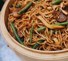 Special Braised Noodles