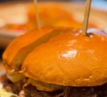 Pineapple Beef Burger