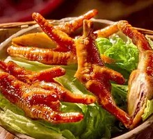Spicy Braised Chicken Feet