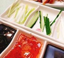 特色果木烤鸭
