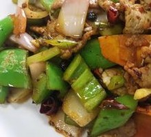 Garlic Shoot Salt-Fried Pork