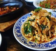 Bean Sprout and Wheat Gluten Salad