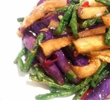Eggplant with Green Beans Braised