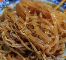 Pot-Braised Noodles