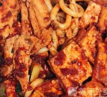 Sauce-Flavored Chicken Rice Noodle Flatbread Half