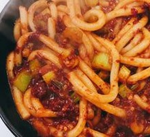 Soy Sauce Beef Stir-Fried Rice Noodles