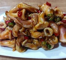 Drinking Sauce Squid Tail with Small Seafood