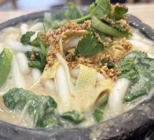 Clay Pot Handmade Noodles